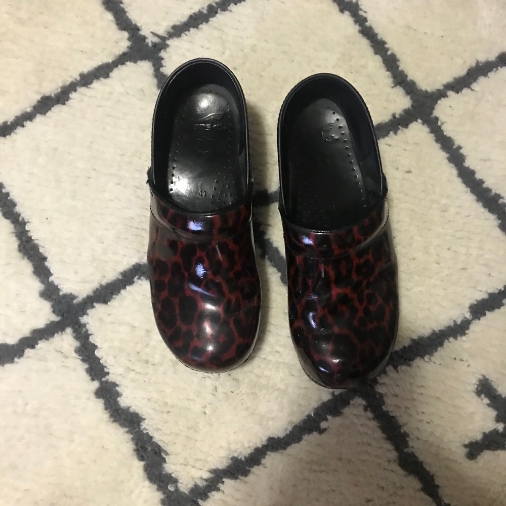 Red cheetah dansko clogs